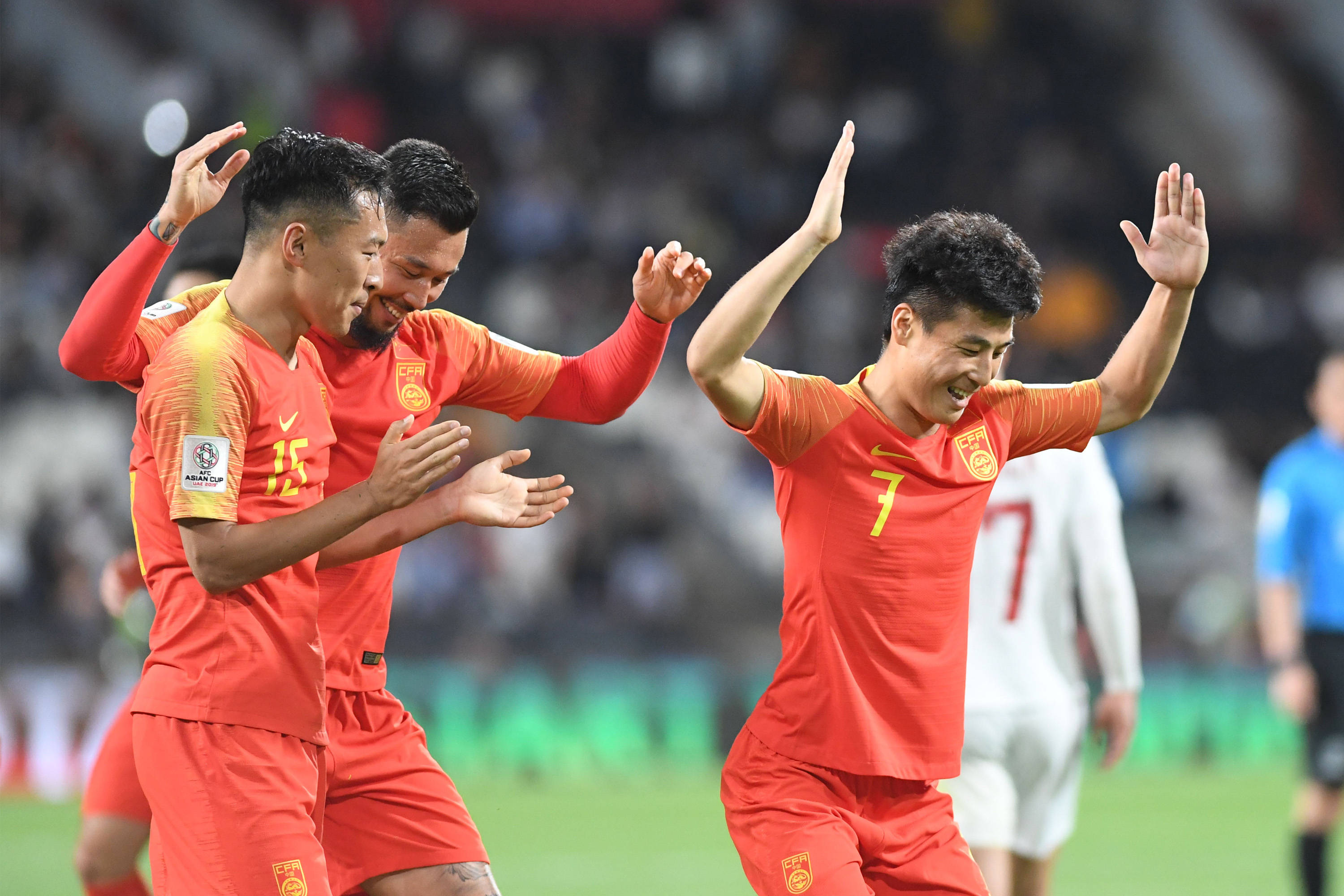 中国足球队在国际赛场大放异彩