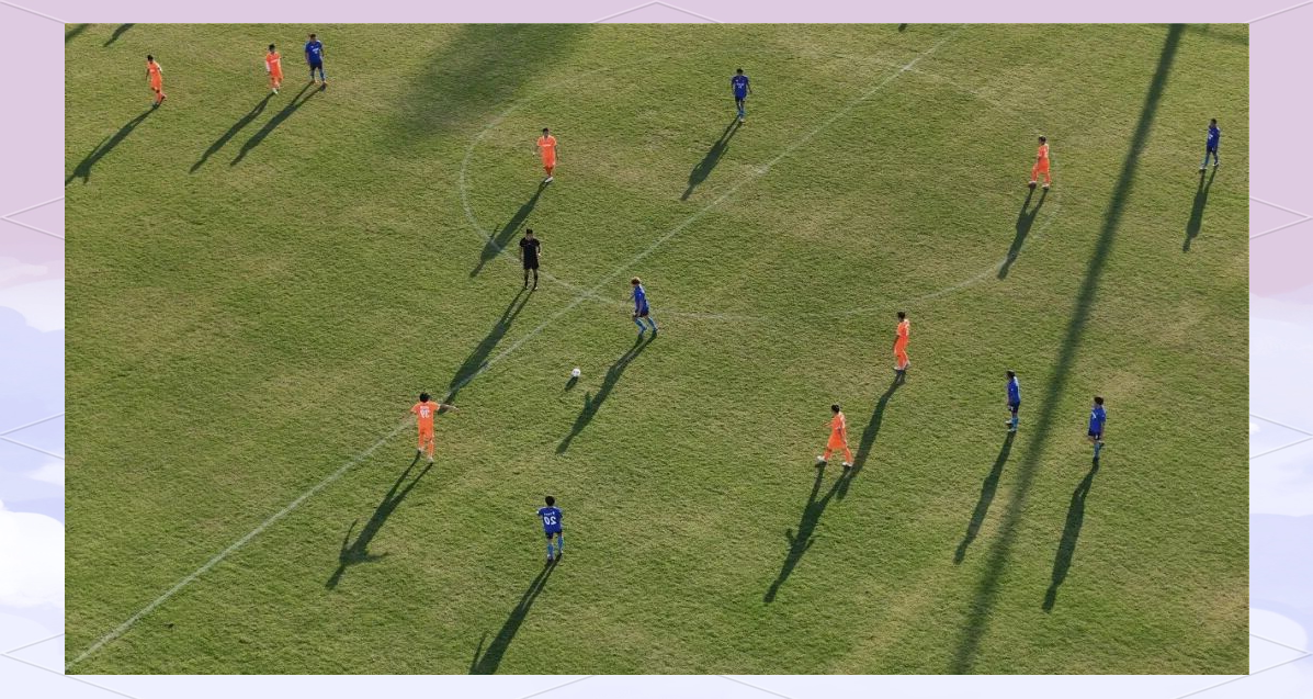 足球赛事精彩纷呈,球队实力相差悬殊 足球赛事精彩纷呈,球队实力相差悬殊