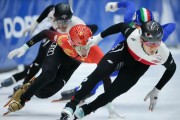 捷克短道速滑选手登上领奖台